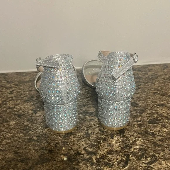 Silver & Rhinestone Block Low Heel Smarty Size 7.5 - Picture 4 of 6